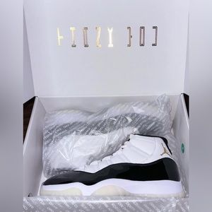 Jordan 11 Retro "Gratitude"